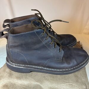 Clark’s Men's Brown Leather Boots Sz 10